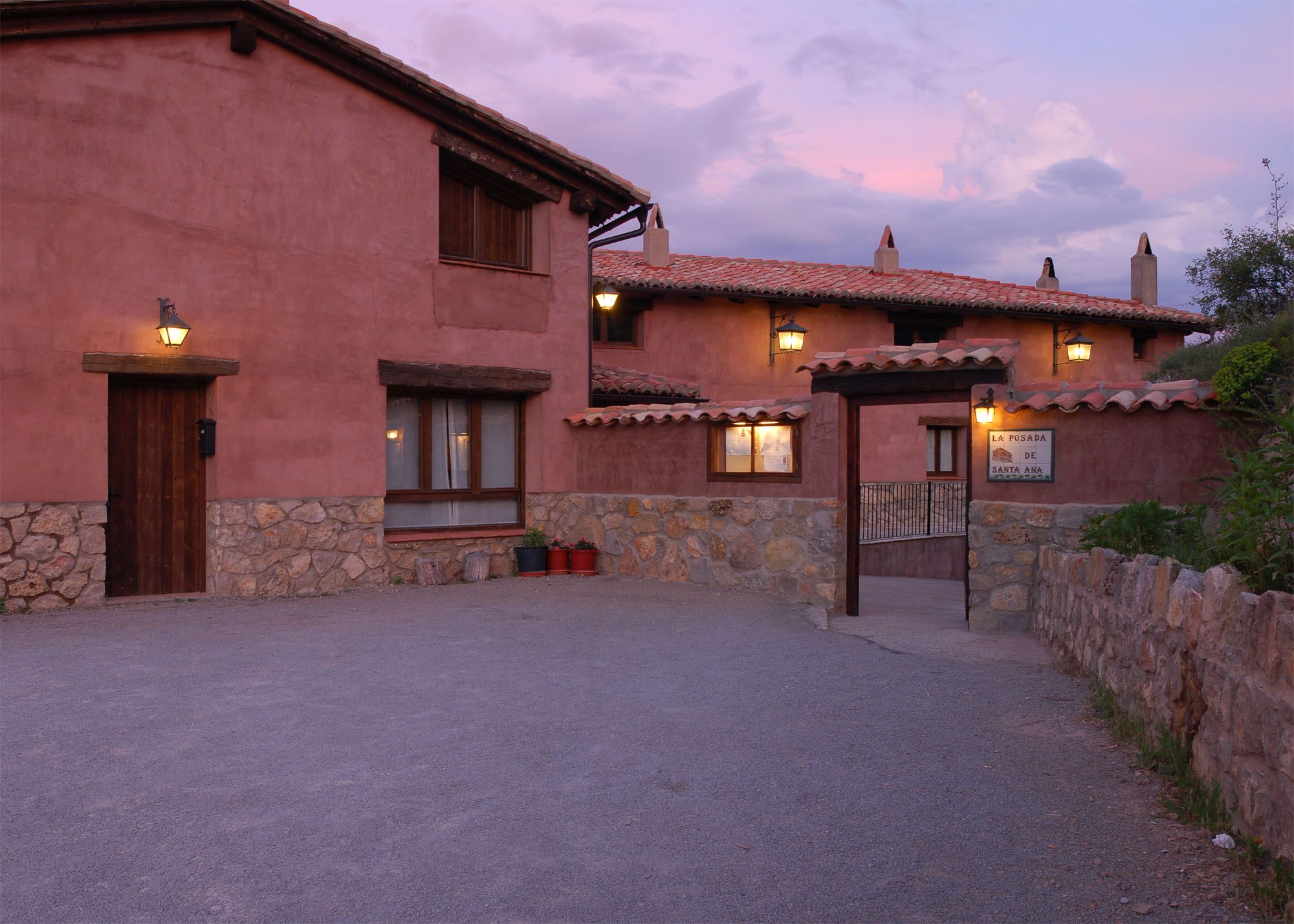 Dónde ver el eclipse de agosto 2026, en la Posada de Santa Ana (Tramacastilla, Teruel)